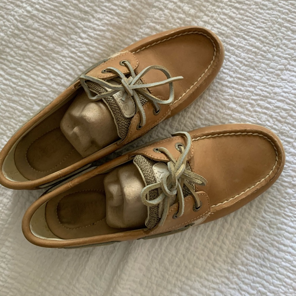 Brand new sperrys